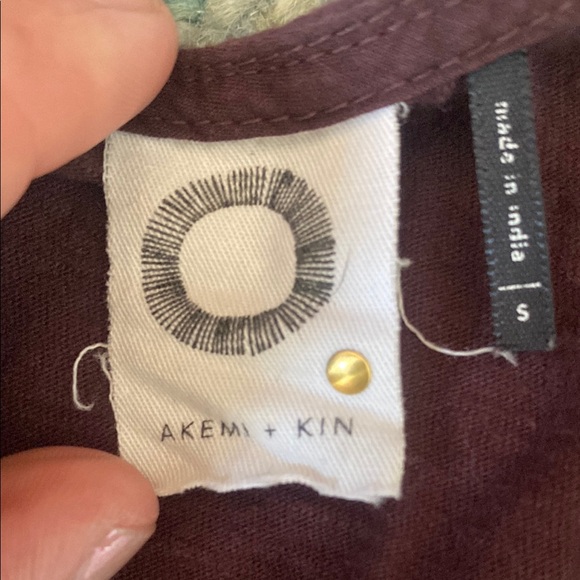 Purple Relaxed Ruffled Blouse - Picture 2 of 2